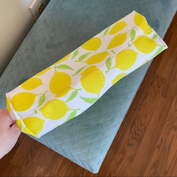Lemon makeup bag - Picture 4 of 5